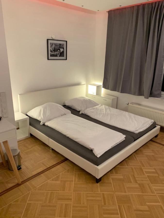 Aschaffapartment 4 Schlafzimmer Bis 10 Personen Bei Aschaffenburg Mainaschaff Luaran gambar