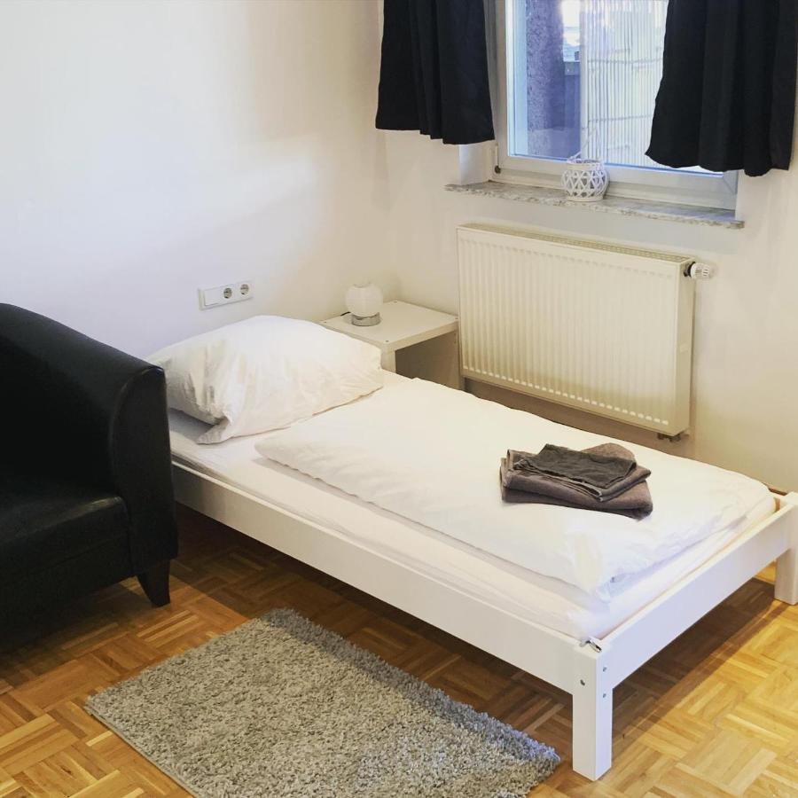Aschaffapartment 4 Schlafzimmer Bis 10 Personen Bei Aschaffenburg Mainaschaff Luaran gambar