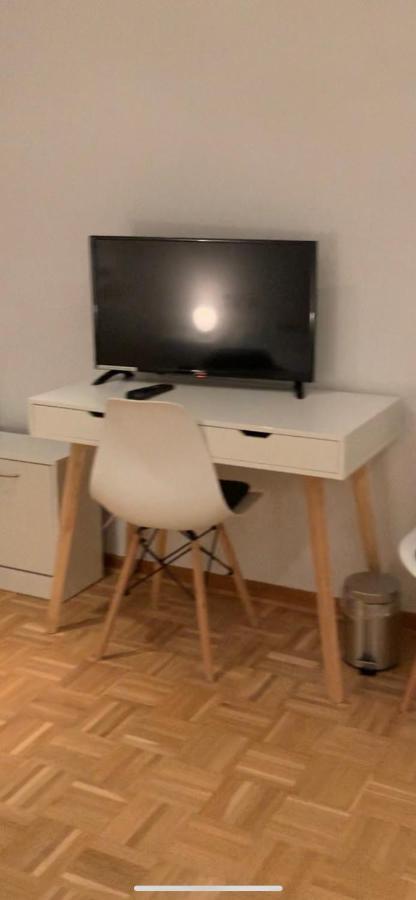Aschaffapartment 4 Schlafzimmer Bis 10 Personen Bei Aschaffenburg Mainaschaff Luaran gambar