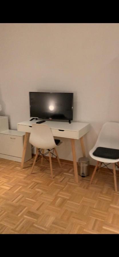 Aschaffapartment 4 Schlafzimmer Bis 10 Personen Bei Aschaffenburg Mainaschaff Luaran gambar